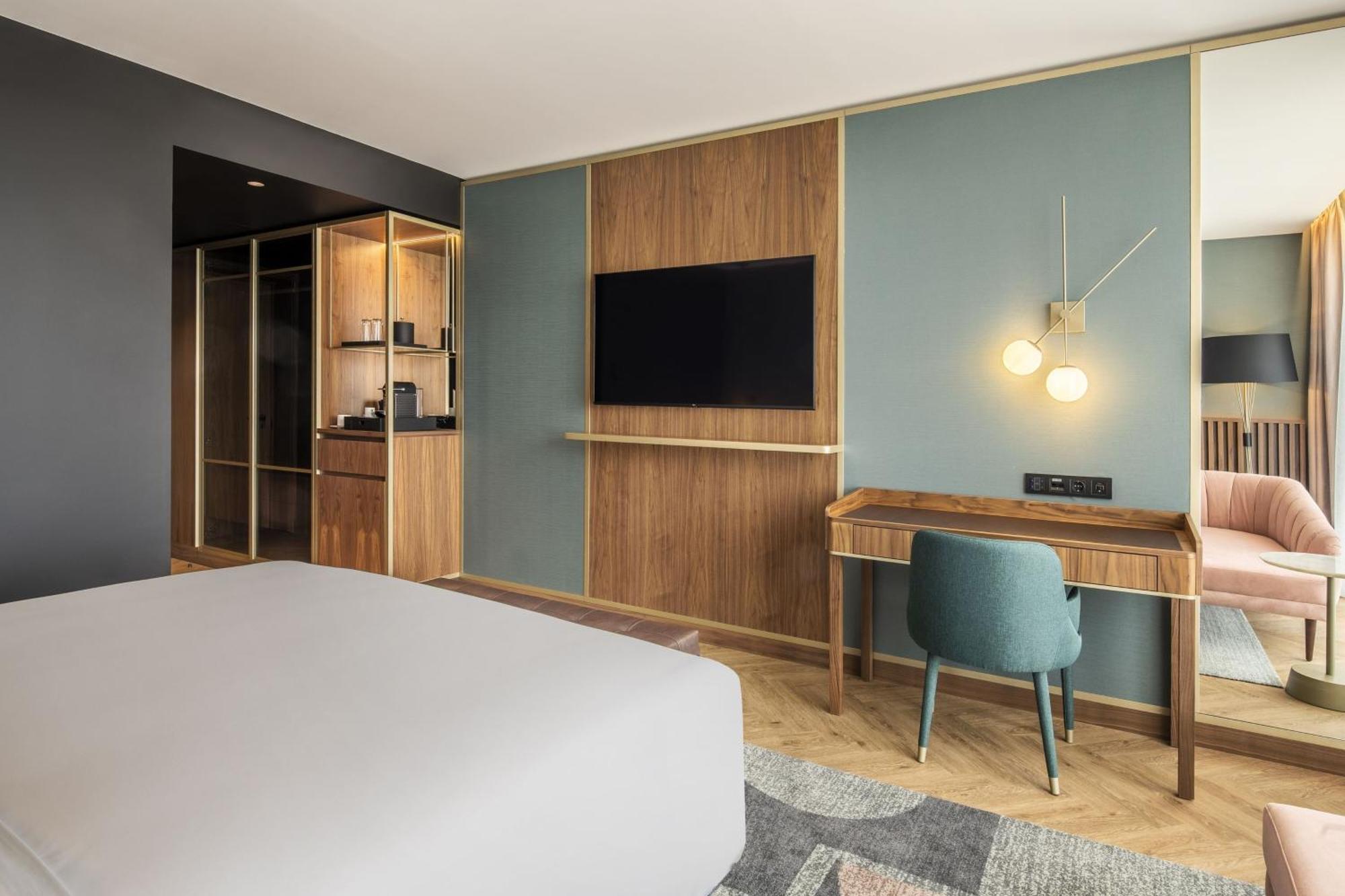 Renaissance Porto Lapa Hotel 外观 照片 A room at the hotel